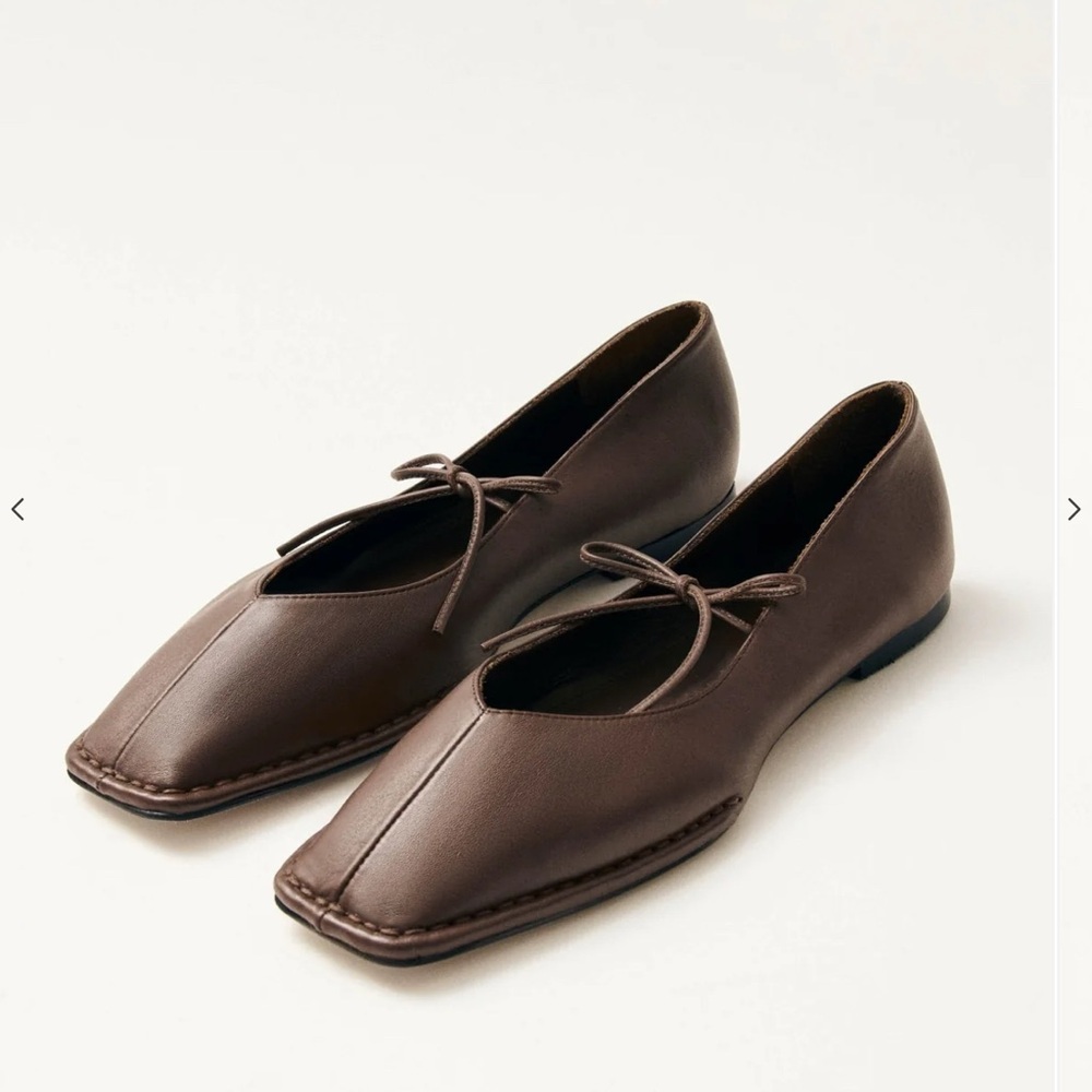 NEW (in box) ALOHAS Brown Leather Flats with Square-Toed Design